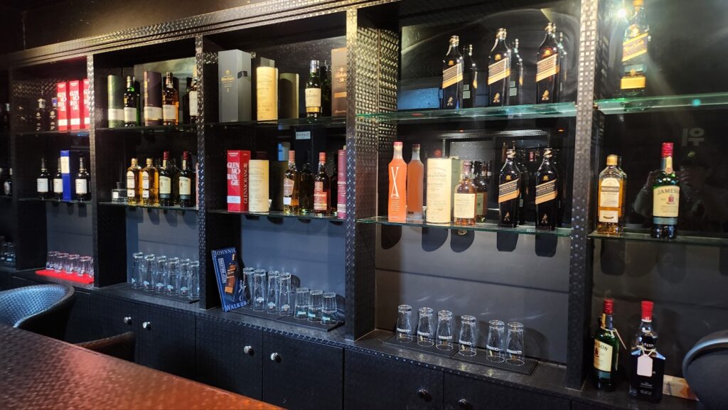 위스키데이 프론트바